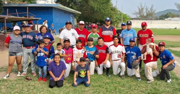 ¡Construcción General y Compas Km.47 ganan y van a la final en softbol!