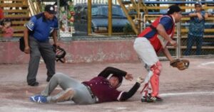 ¡Gana Amigos de PC a Búhos de Vigilancia y se van al Partido Opcional!