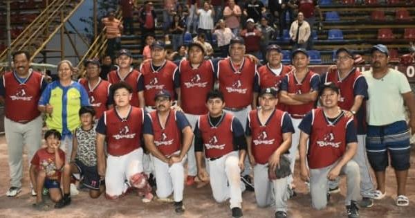 ¡Búhos de Vigilancia, Campeón en el softbol de Tercera C1!